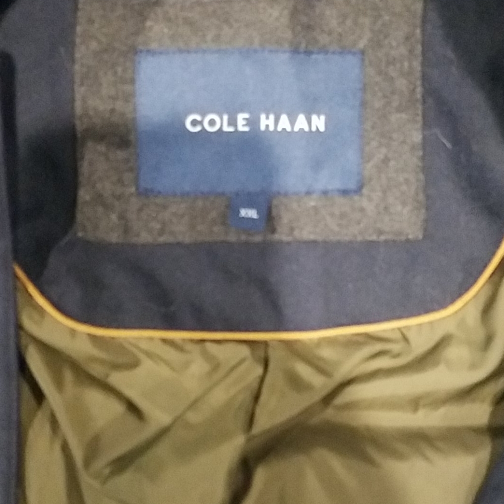 Coat - Picture 2 of 5